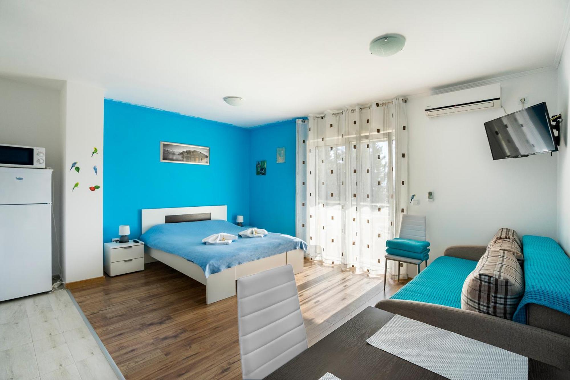 Apartments Viktoria ติวัต ภายนอก รูปภาพ