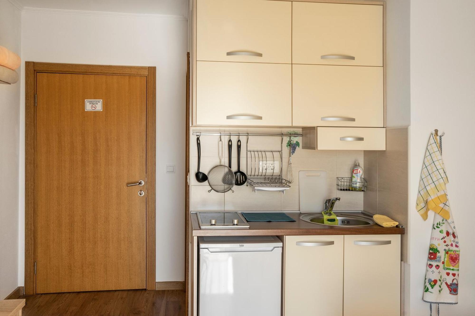 Apartments Viktoria ติวัต ภายนอก รูปภาพ