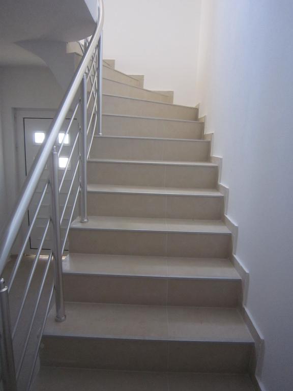Apartments Viktoria ติวัต ภายนอก รูปภาพ