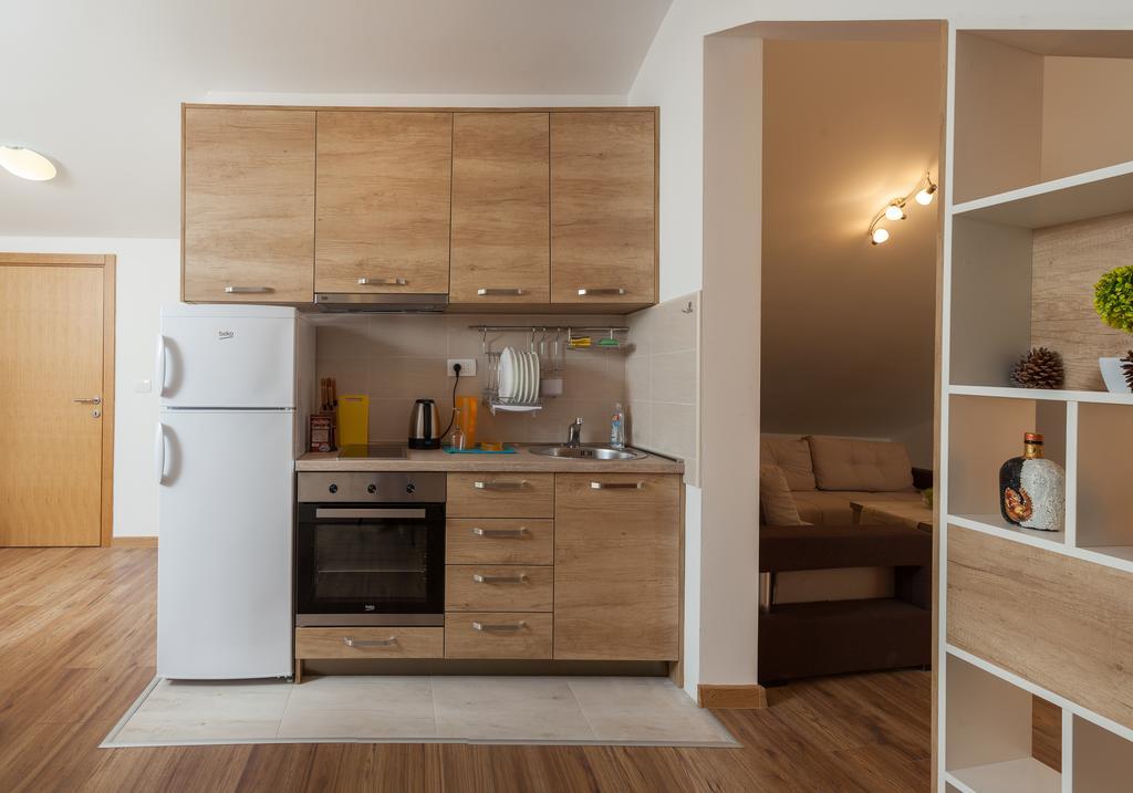 Apartments Viktoria ติวัต ภายนอก รูปภาพ