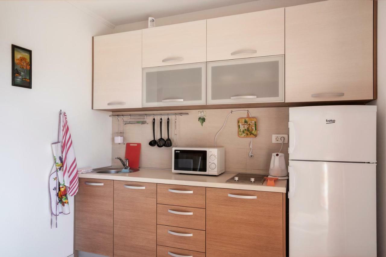 Apartments Viktoria ติวัต ภายนอก รูปภาพ